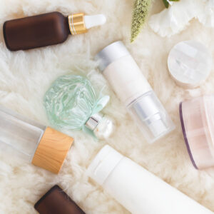 facial-serum-cream-bottles-2022-12-15-23-26-34-utc
